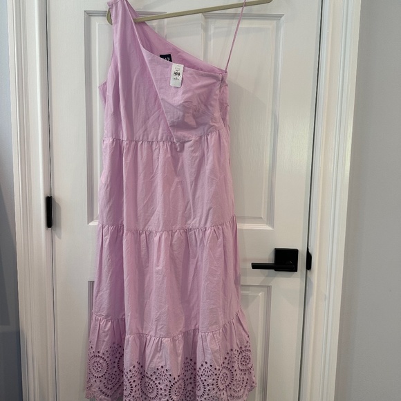 Dress - Picture 1 of 1